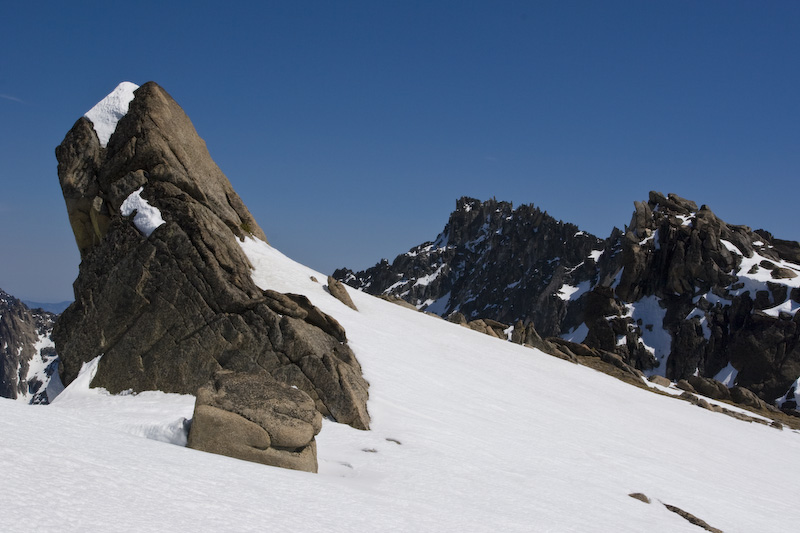 Rock Formation And Dragontail Peak